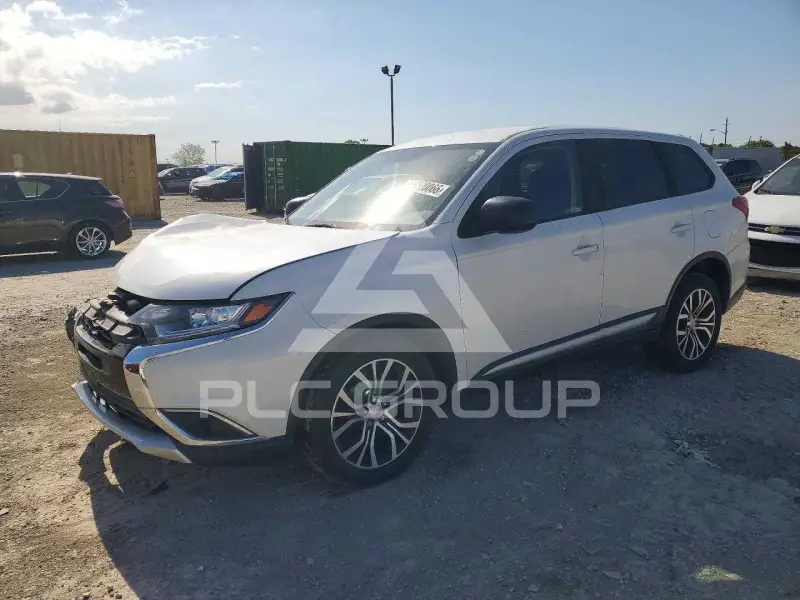 2018 Mitsubishi OUTLANDER photo