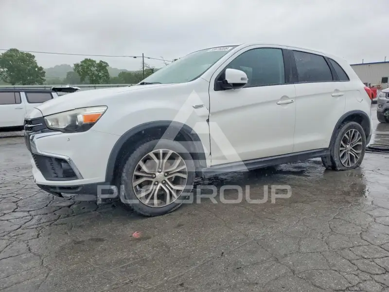 2018 Mitsubishi OUTLANDER photo