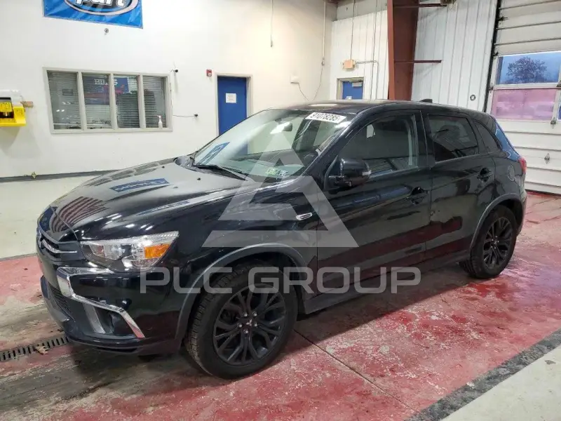 2018 Mitsubishi OUTLANDER photo