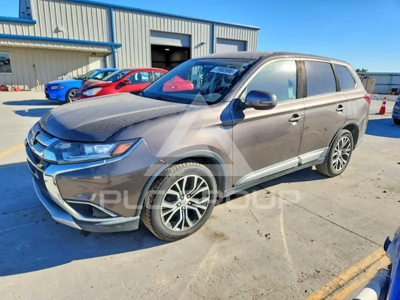 2018 Mitsubishi OUTLANDER photo