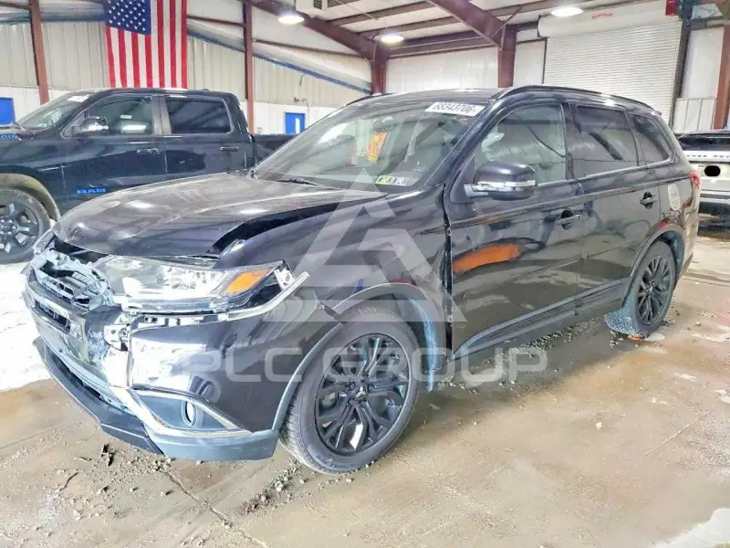 2018 Mitsubishi OUTLANDER фото