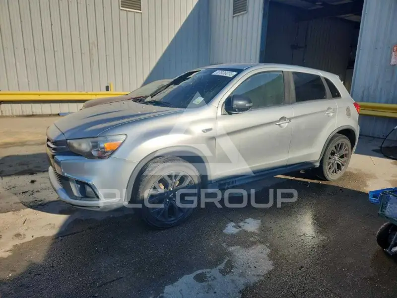 2018 Mitsubishi OUTLANDER фото