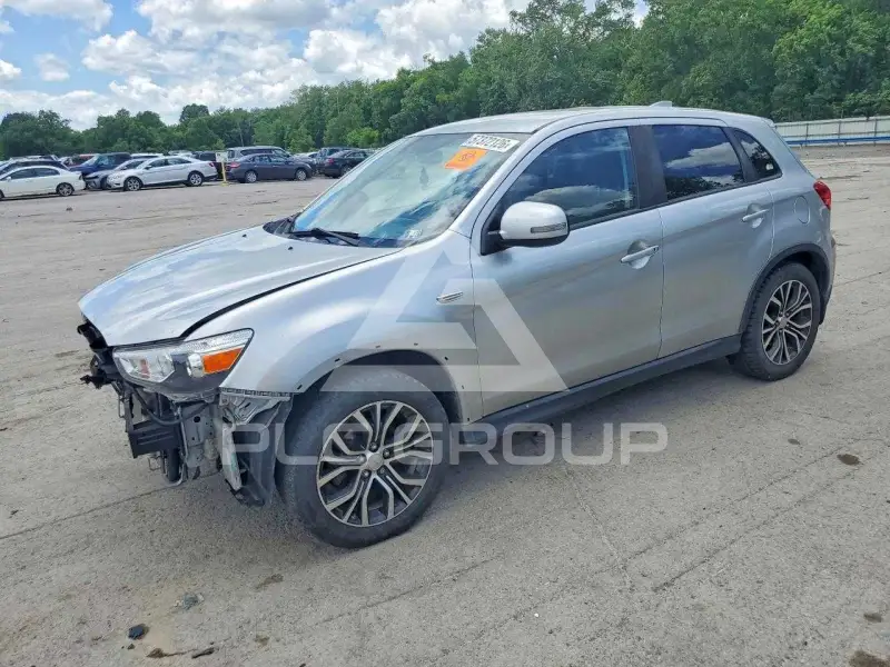 2018 Mitsubishi OUTLANDER фото