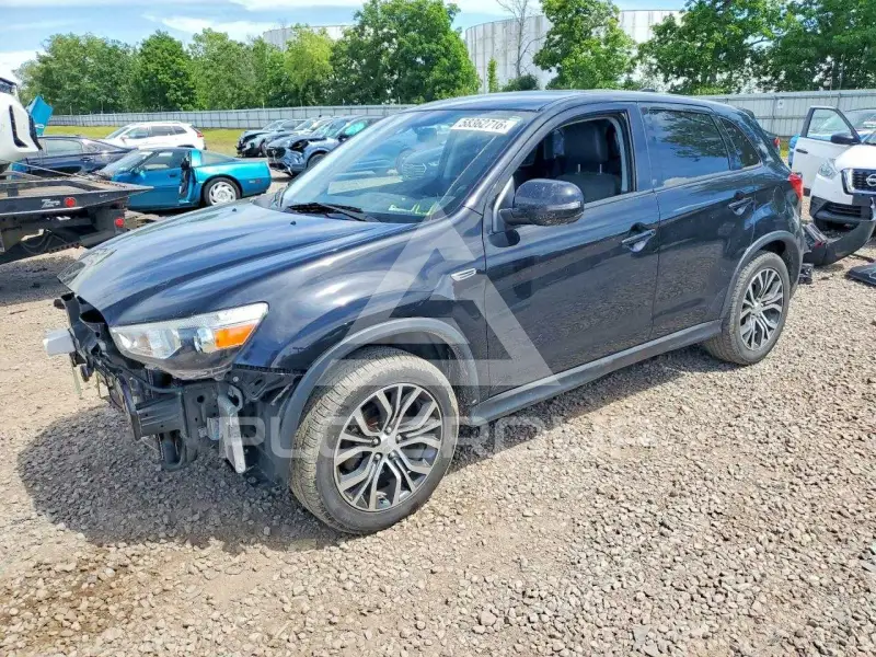 2018 Mitsubishi OUTLANDER photo