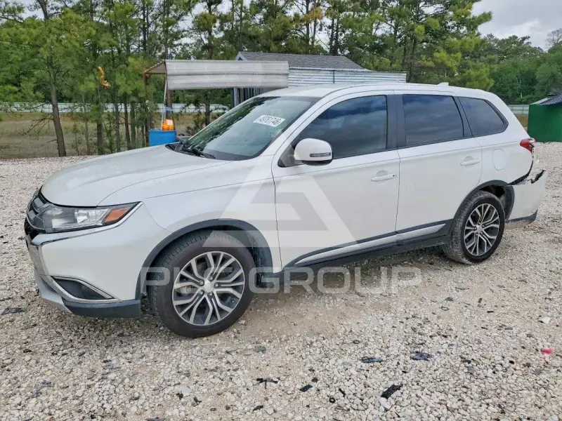 2018 Mitsubishi OUTLANDER photo