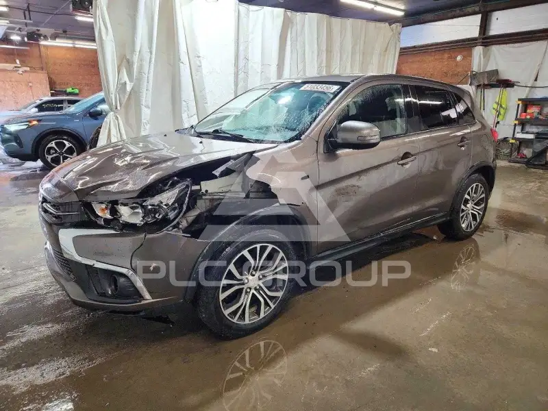 2018 Mitsubishi OUTLANDER фото