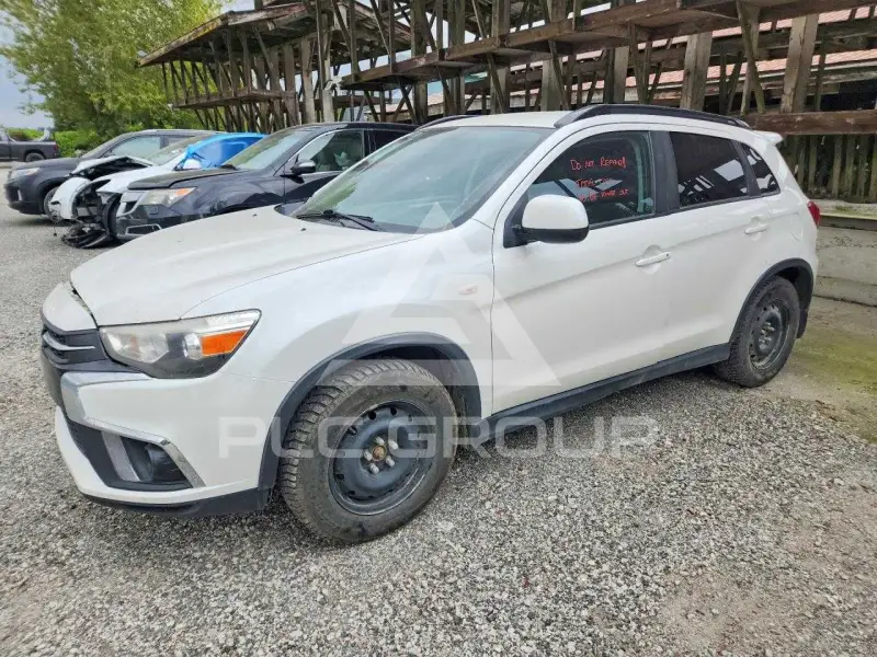 2018 Mitsubishi OUTLANDER фото