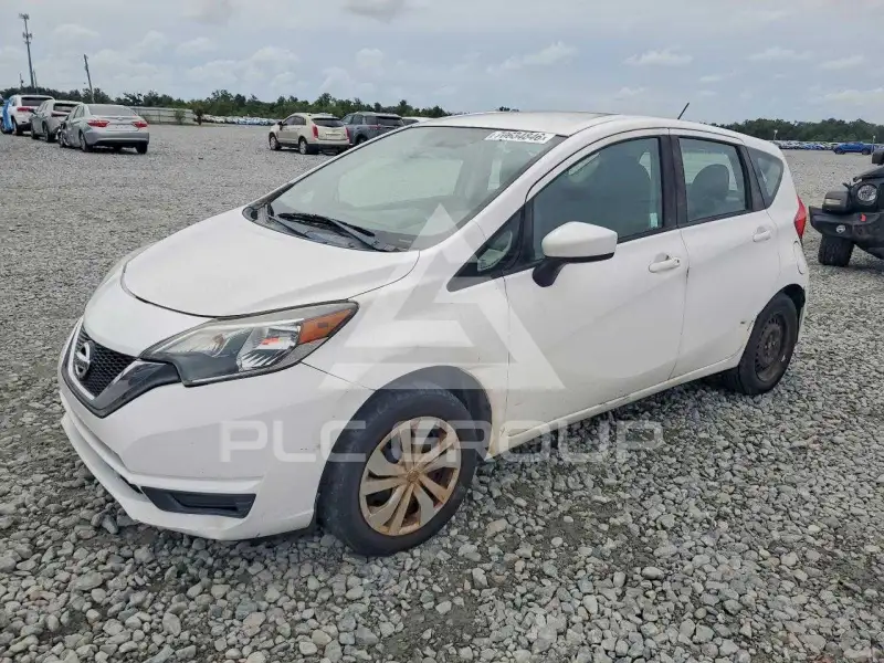 2018 Nissan VERSA фото