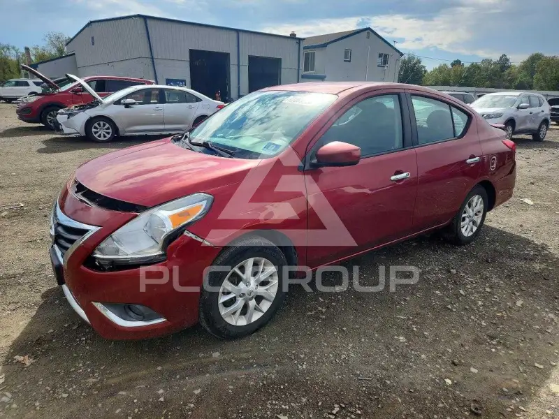 2018 Nissan VERSA фото
