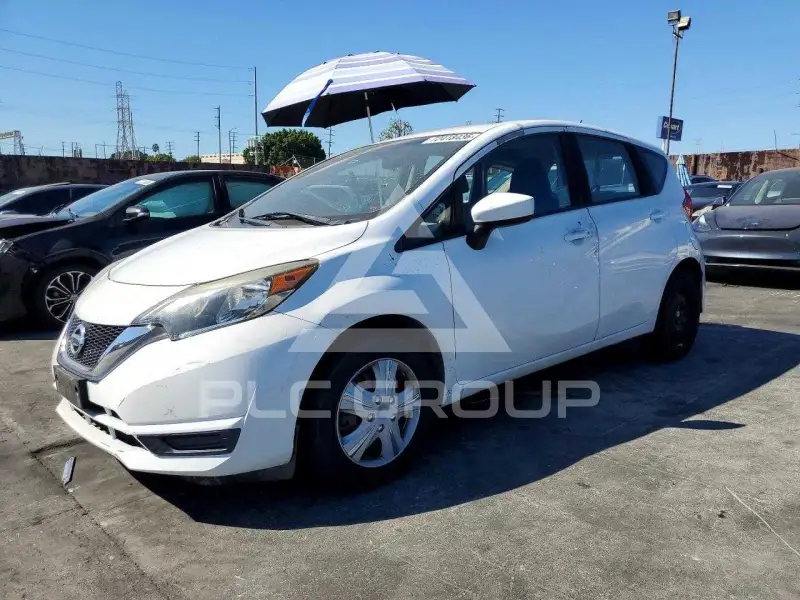 2018 Nissan VERSA фото
