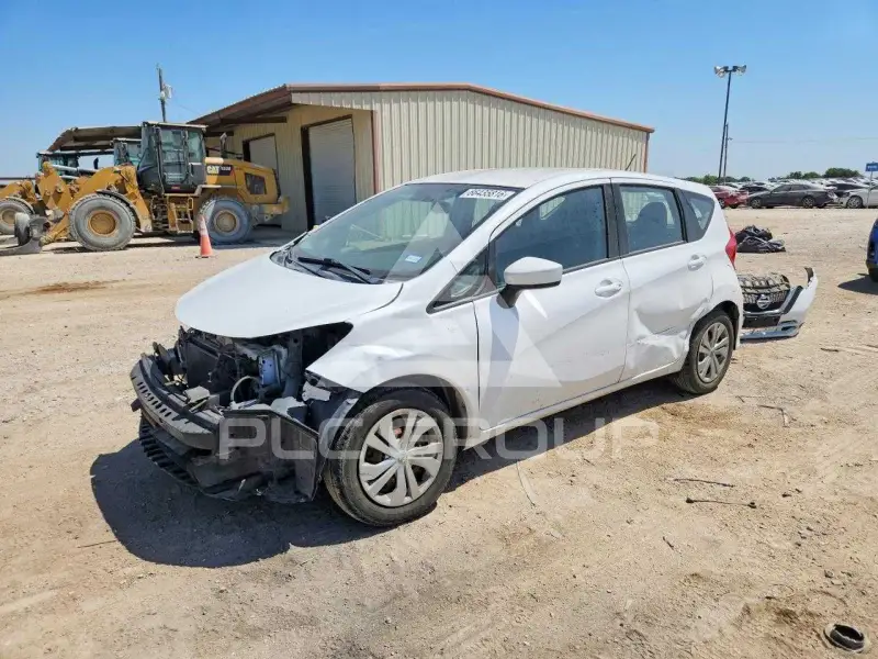 2018 Nissan VERSA фото
