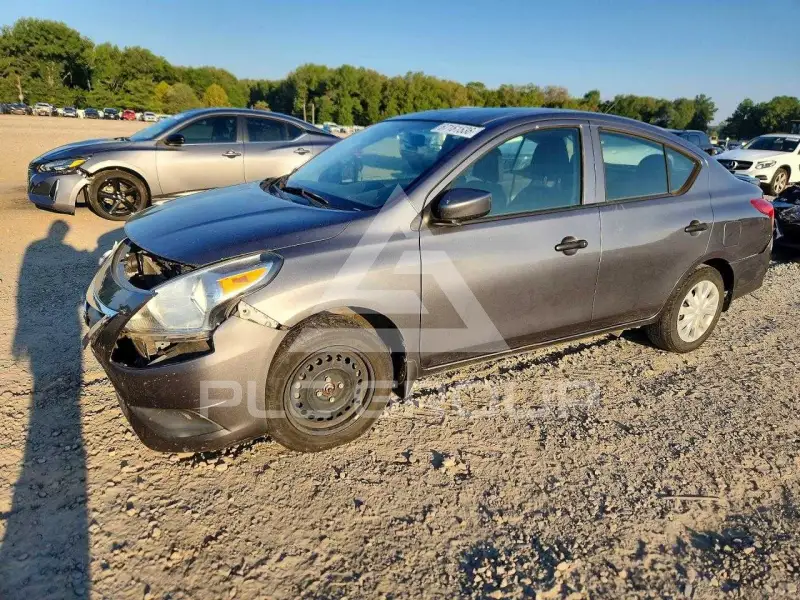 2018 Nissan VERSA фото