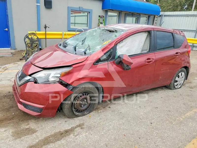 2018 Nissan VERSA фото