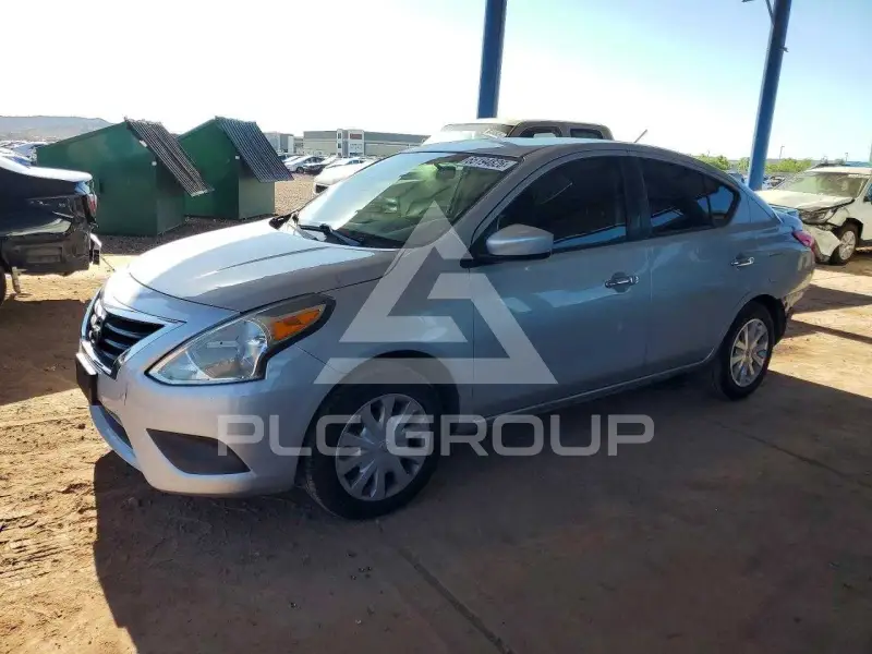 2018 Nissan VERSA фото