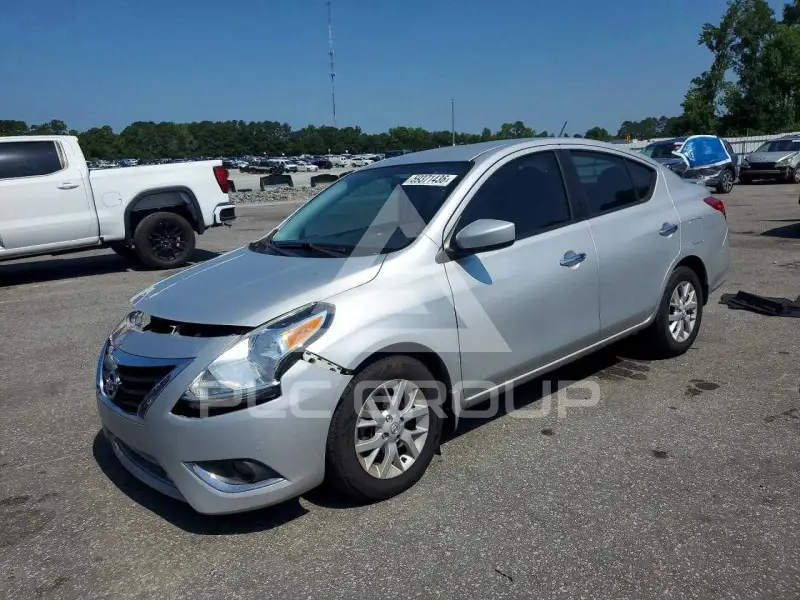 2018 Nissan VERSA фото