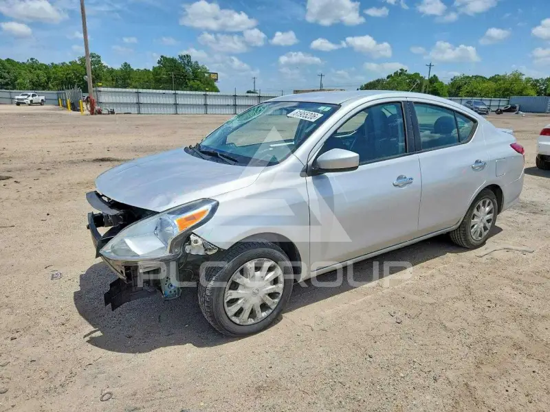 2018 Nissan VERSA фото