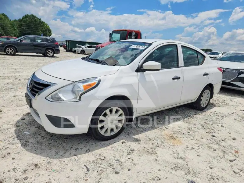 2018 Nissan VERSA фото