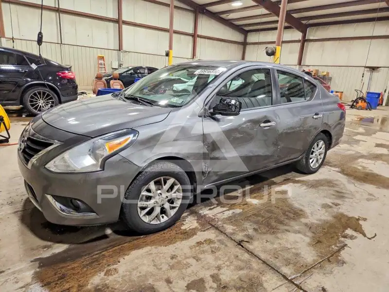 2018 Nissan VERSA фото