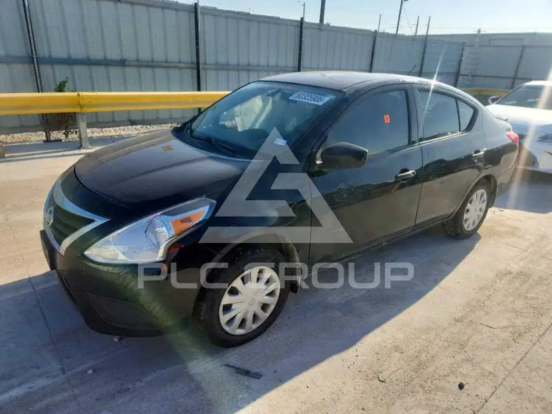 2018 Nissan VERSA photo