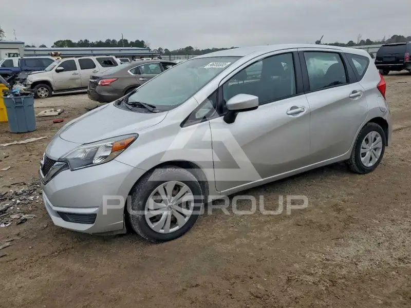 2018 Nissan VERSA фото