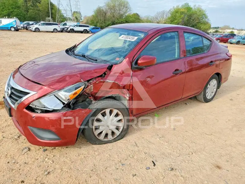 2018 Nissan VERSA photo