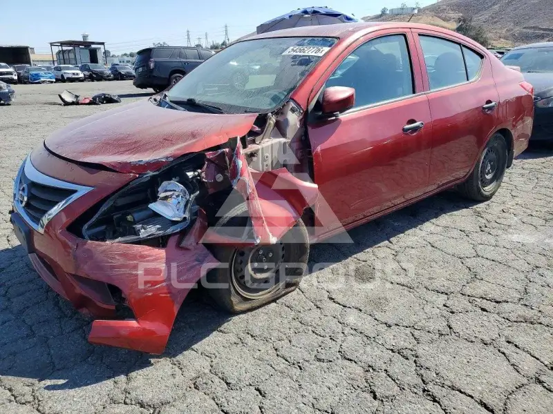2018 Nissan VERSA фото