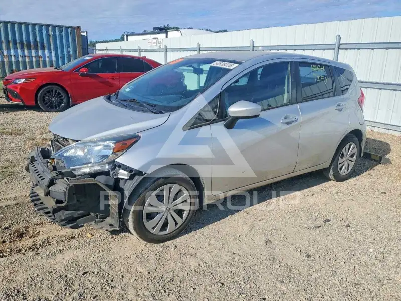 2018 Nissan VERSA фото