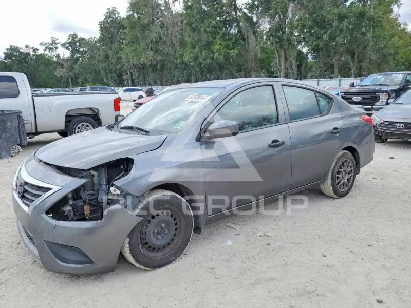 2018 Nissan VERSA фото