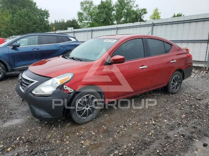 2018 Nissan VERSA фото