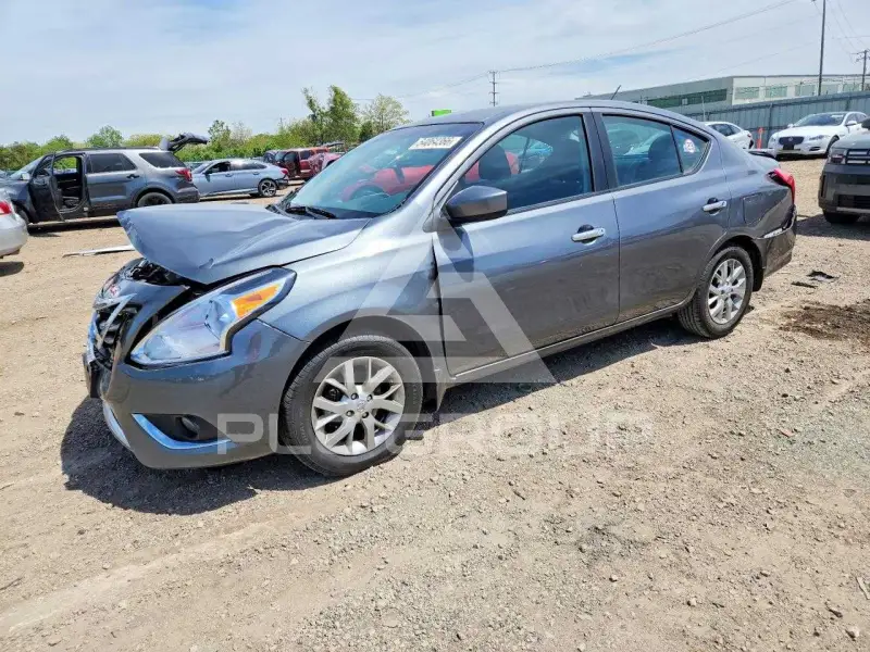 2018 Nissan VERSA фото