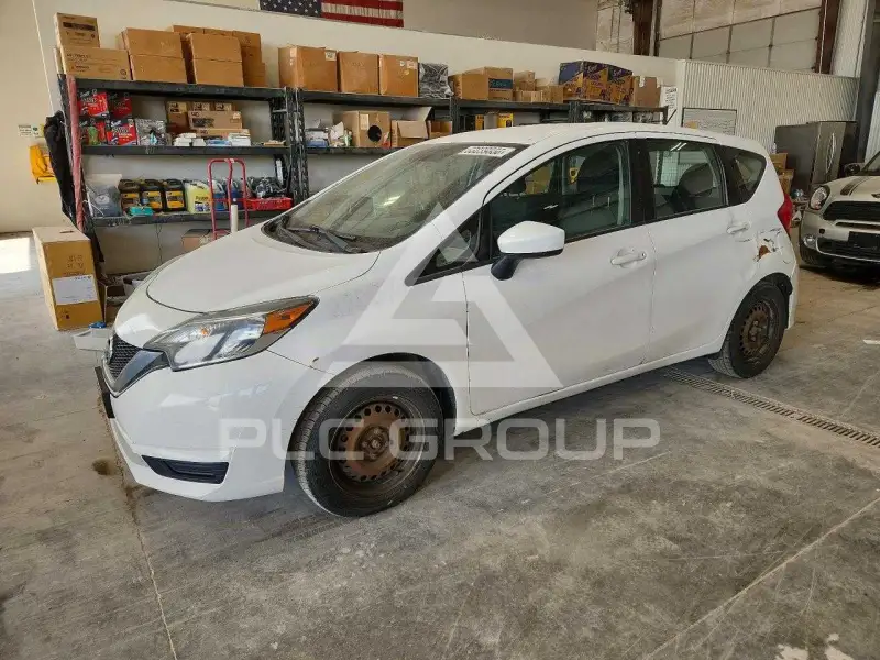 2018 Nissan VERSA фото