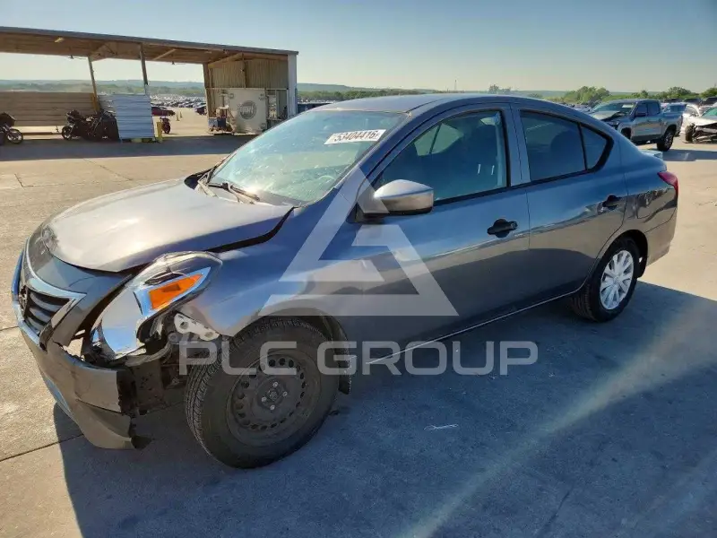 2018 Nissan VERSA фото