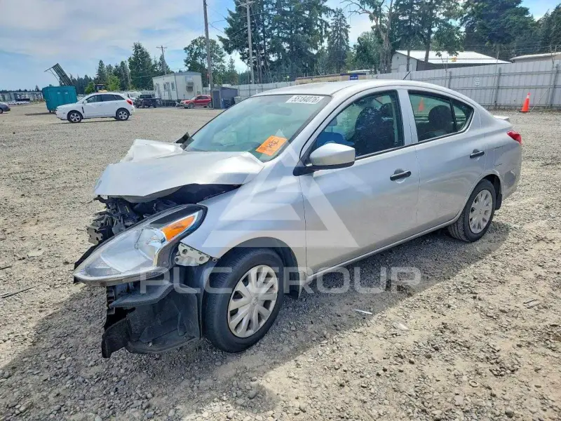 2018 Nissan VERSA фото