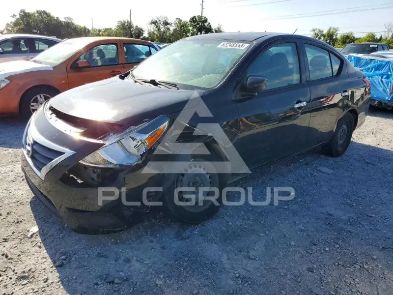 2018 Nissan VERSA фото