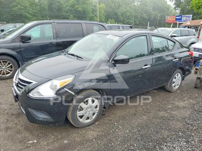 2018 Nissan VERSA photo
