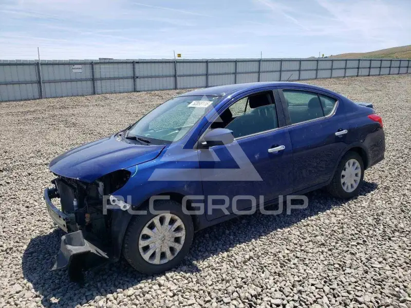 2018 Nissan VERSA фото