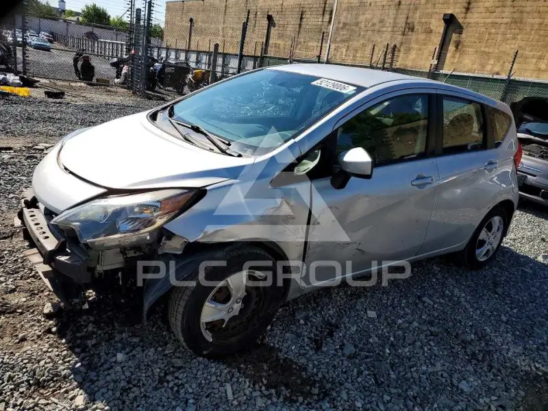 2018 Nissan VERSA фото