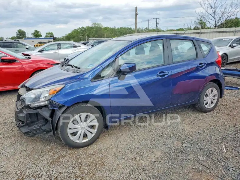 2018 Nissan VERSA фото