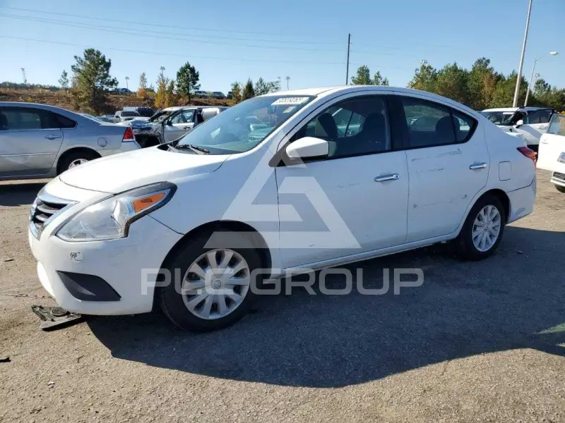 2018 Nissan VERSA фото