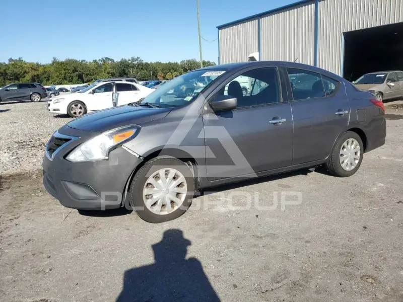 2018 Nissan VERSA фото