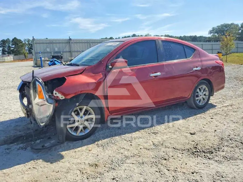 2018 Nissan VERSA фото