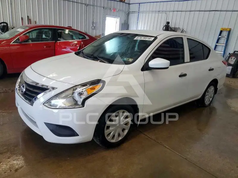 2018 Nissan VERSA фото