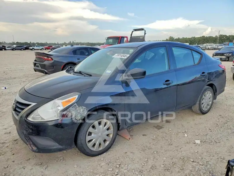 2018 Nissan VERSA фото