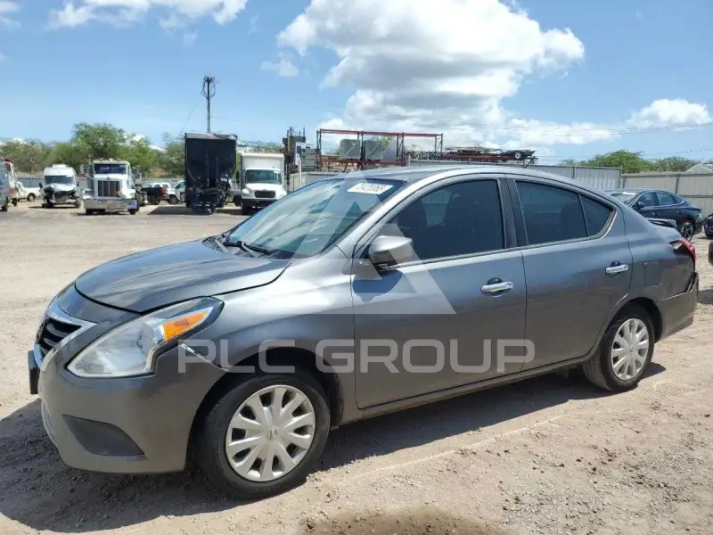 2018 Nissan VERSA photo