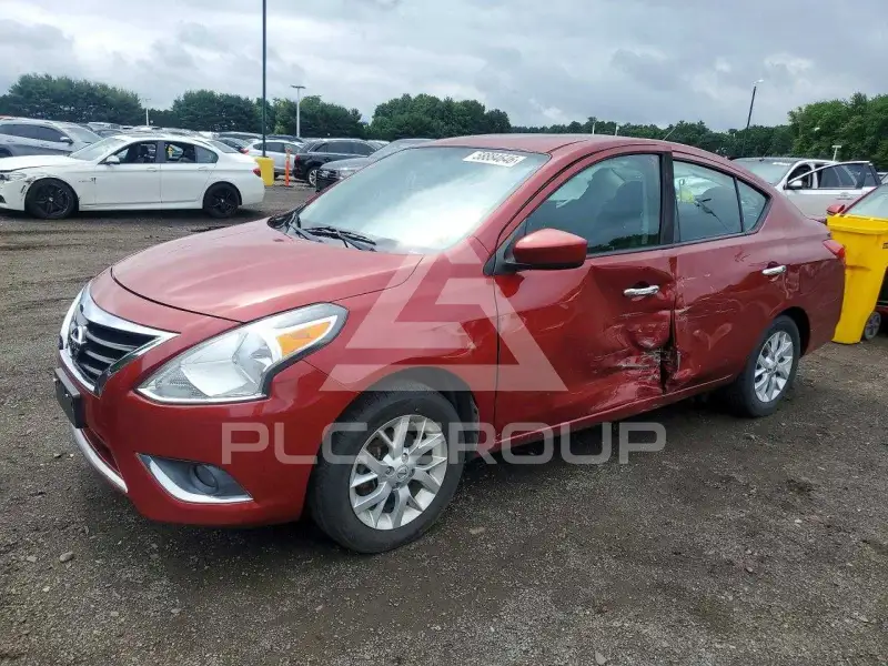 2018 Nissan VERSA фото