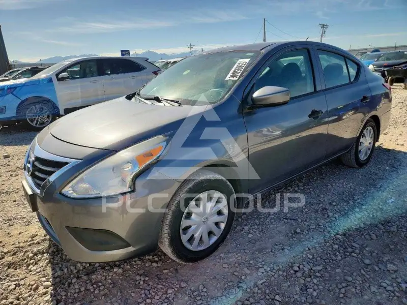2018 Nissan VERSA фото