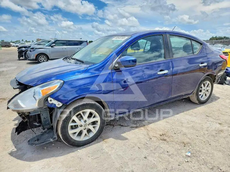 2018 Nissan VERSA photo