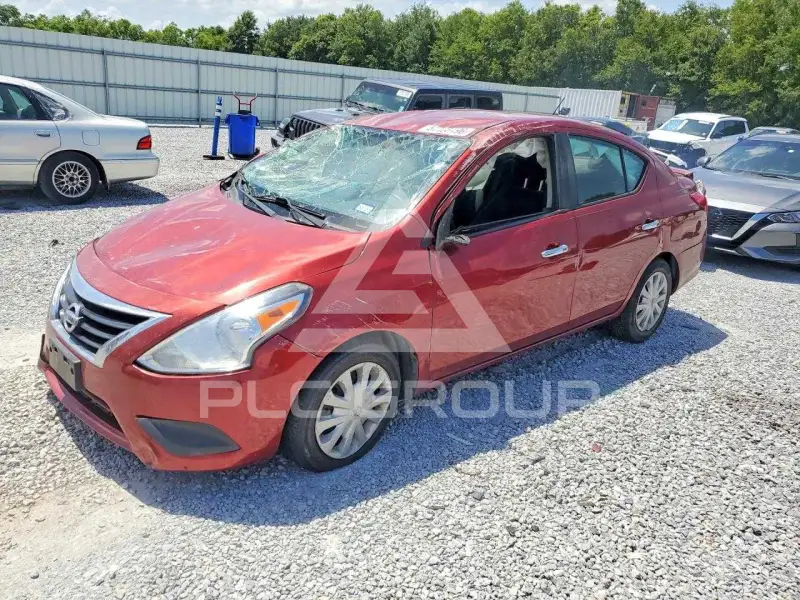 2018 Nissan VERSA фото