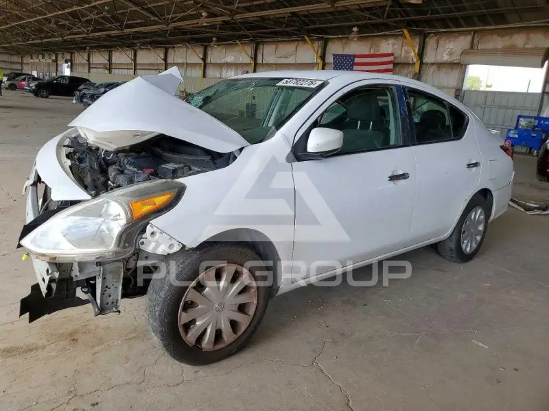 2018 Nissan VERSA photo