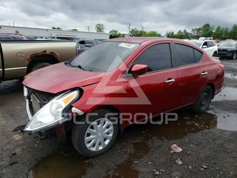 2018 Nissan VERSA photo